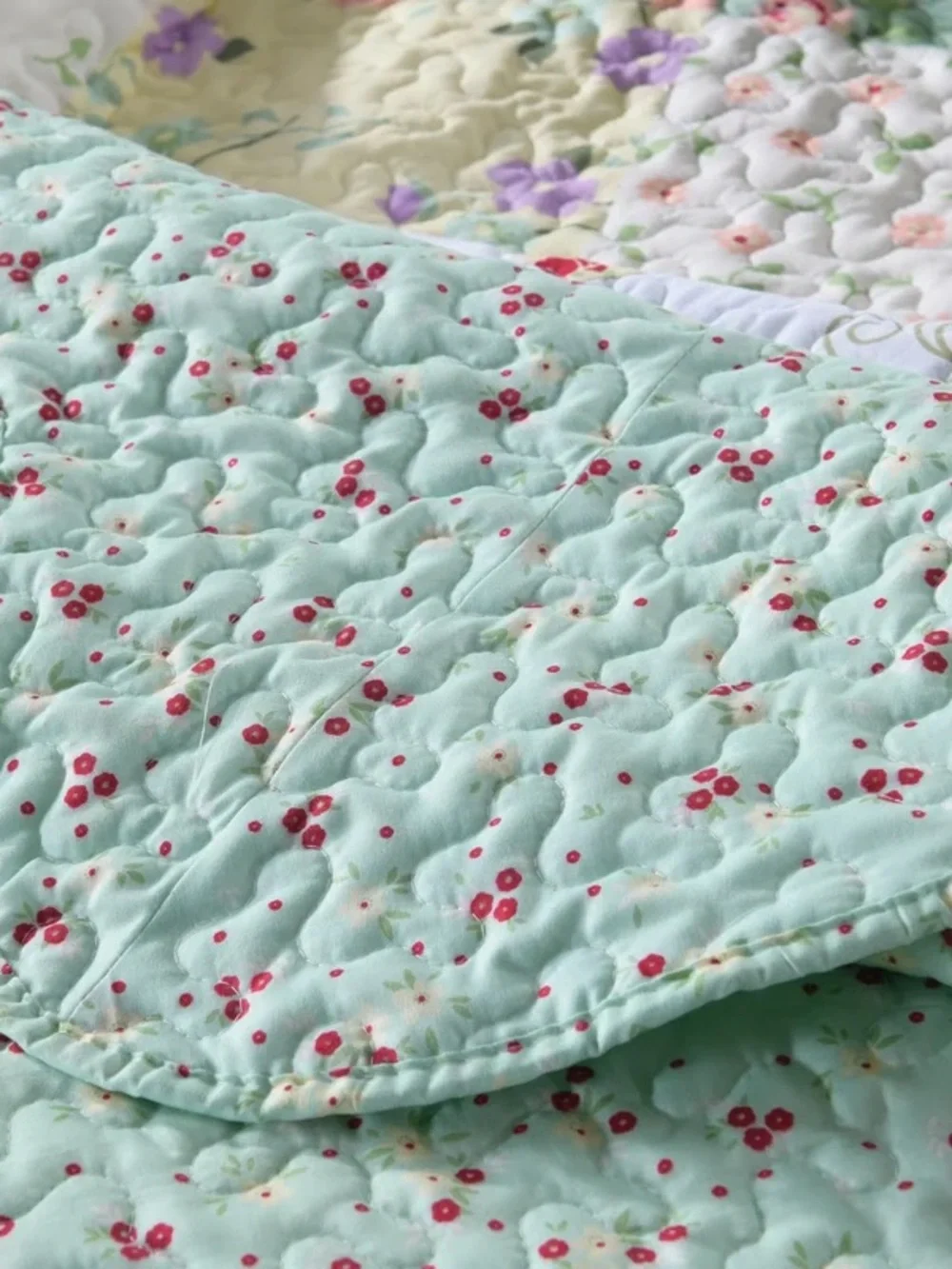 Floral Patchwork king 3 piece Quilt Set - Mint Green